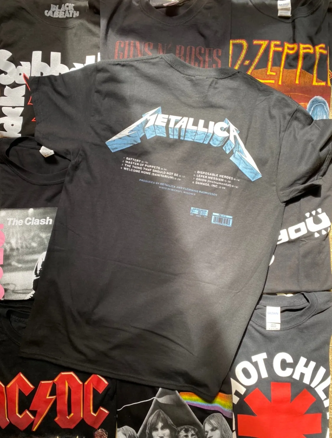 METALLICA UNISEX TEE: MASTER OF PUPPETS TRACKS