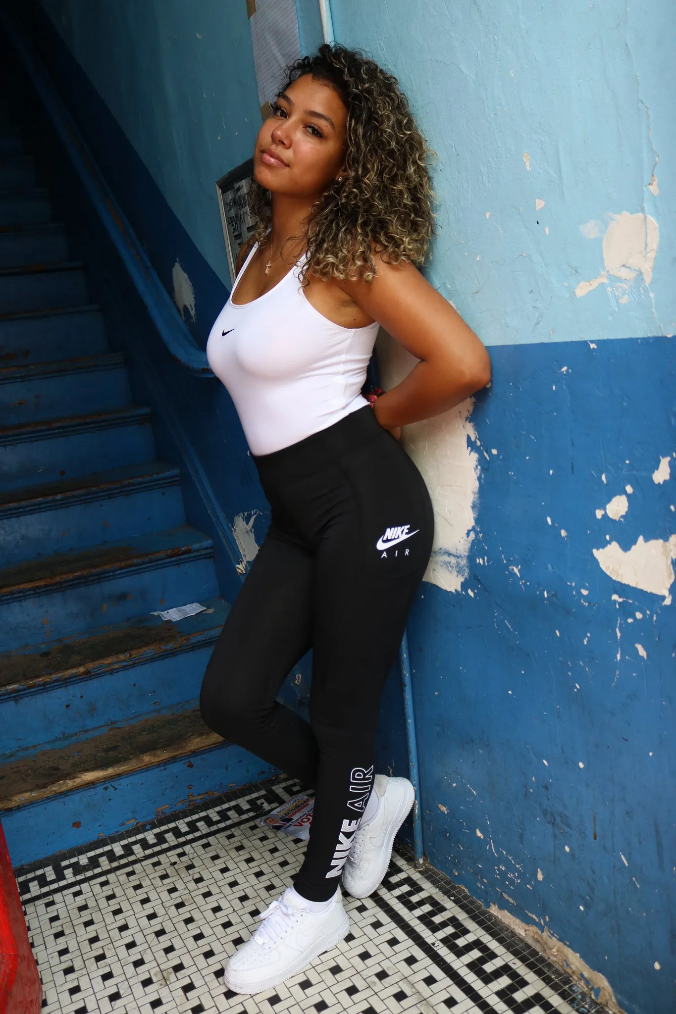 W NIKE AIR HIGH-WAISTED LEGGINGS "BLK"